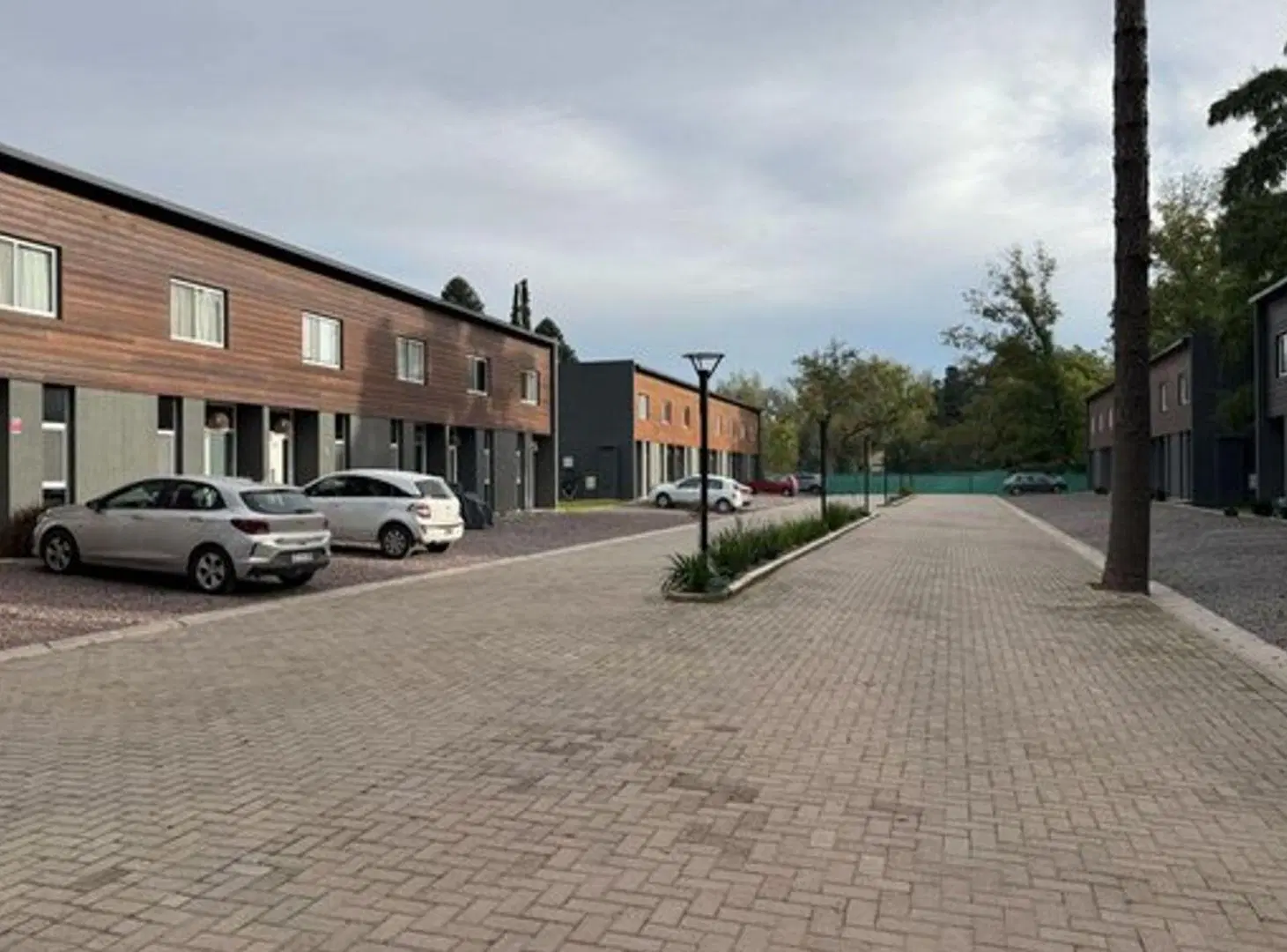 ALQUILER DEPARTAMENTO 3 AMBIENTES CON JARDIN PILAR 2