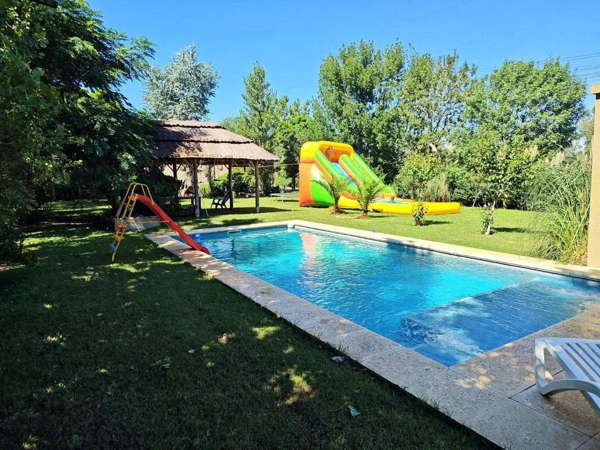 VENTA CASA ALTOS DE MANZANARES 5 AMBIENTES 4