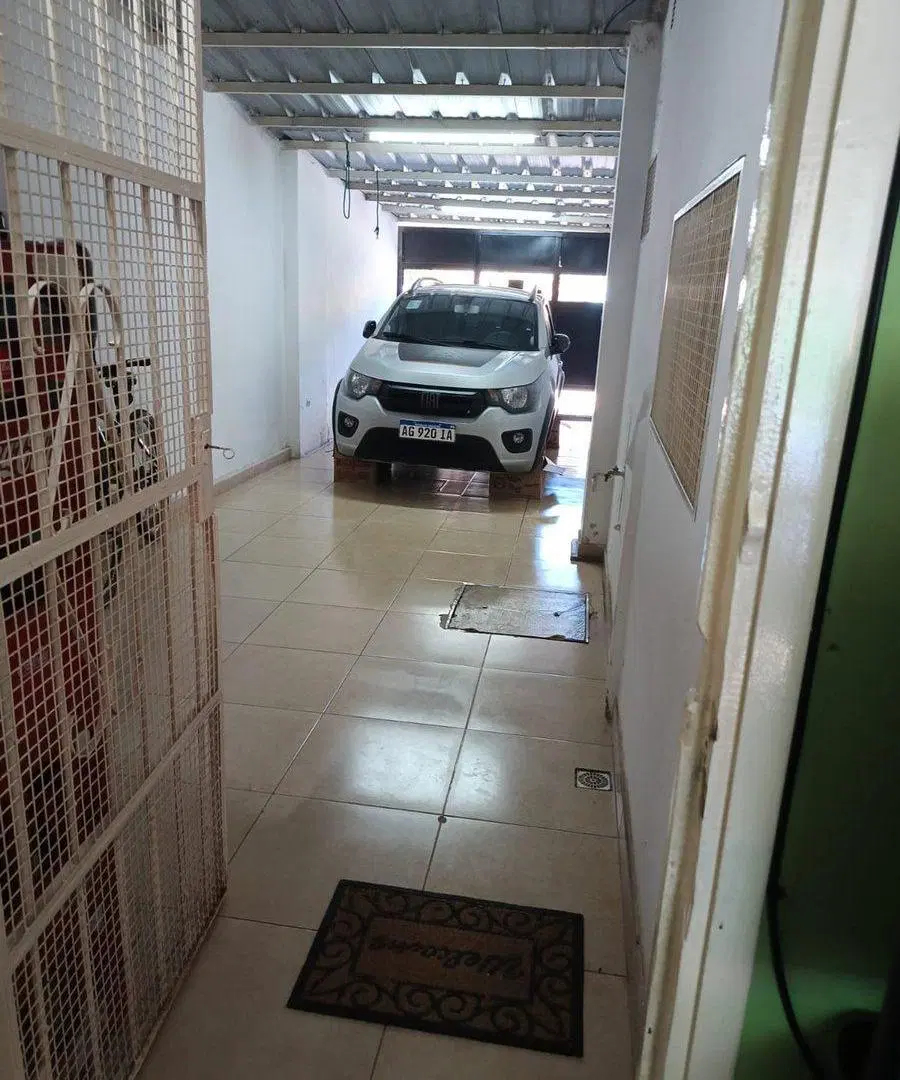 VENTA CASA Y DEPARTAMENTO MANUEL ALBERTI PILAR 3