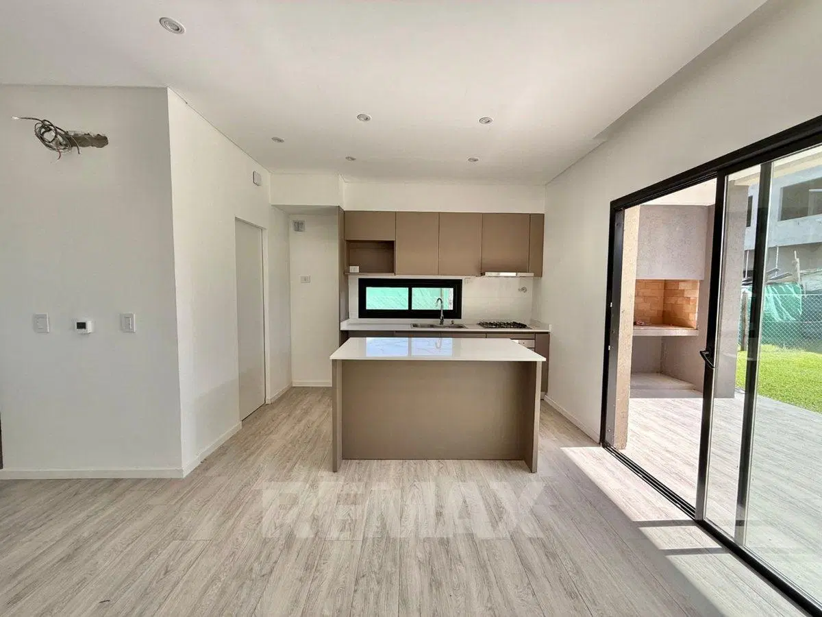 VENTA DUPLEX 4 AMB. A ESTRENAR SPRINGPARK PILAR 2