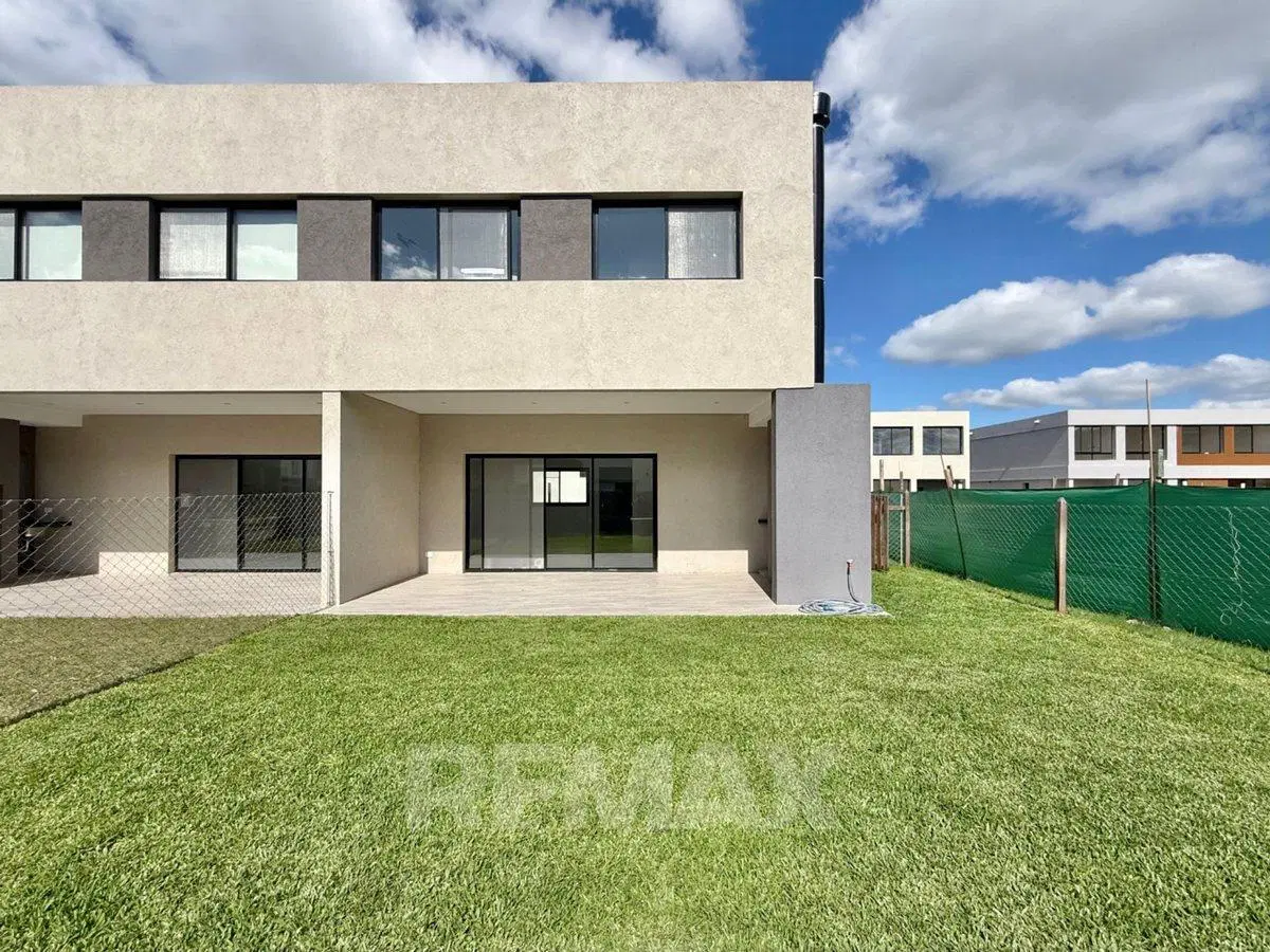 VENTA DUPLEX 5 AMB. A ESTRENAR SPRINGPARK PILAR 5
