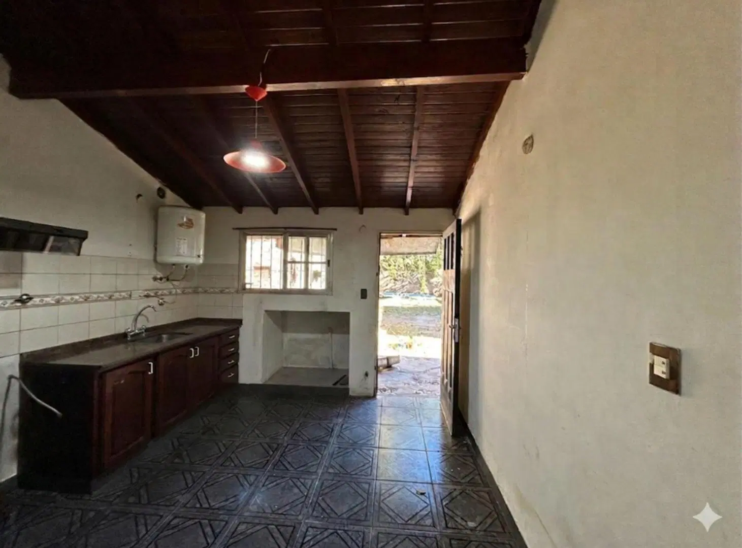 VENTA CASA 3 AMBIENTES PILAR JARDIN COCHERA LOCAL 3