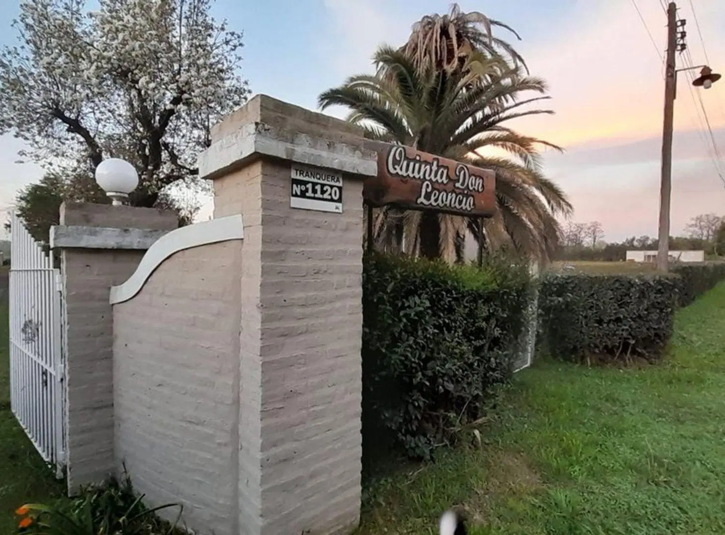 Chacra 12 ha Mercedes 2 viviendas, pileta y galpón 3