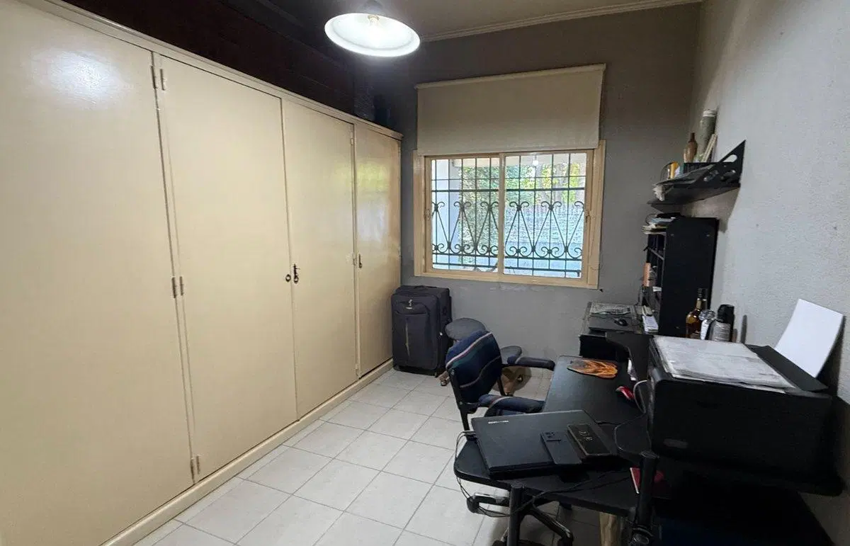 VENTA CASA QUINTA + CASA CASEROS  LA REJA MORENO 5