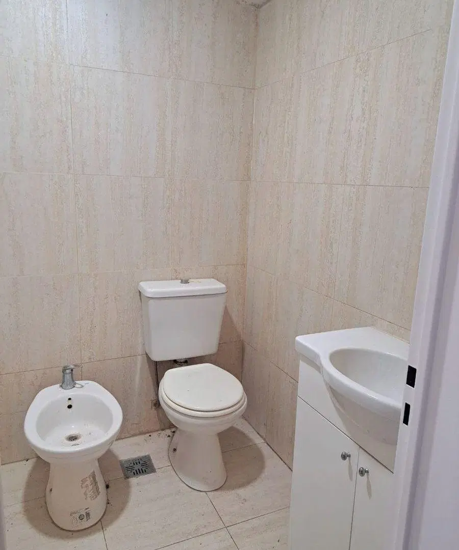 ALQUILER CONSULTORIO RAMAL PILAR 4
