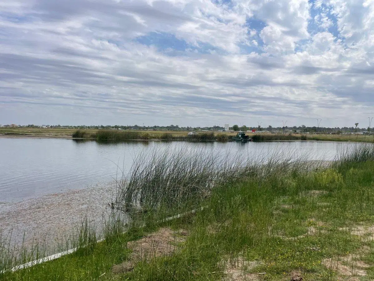 VENTA  LOTE AL AGUA AMARRAS PUERTOS DEL LAGO 1022M 3