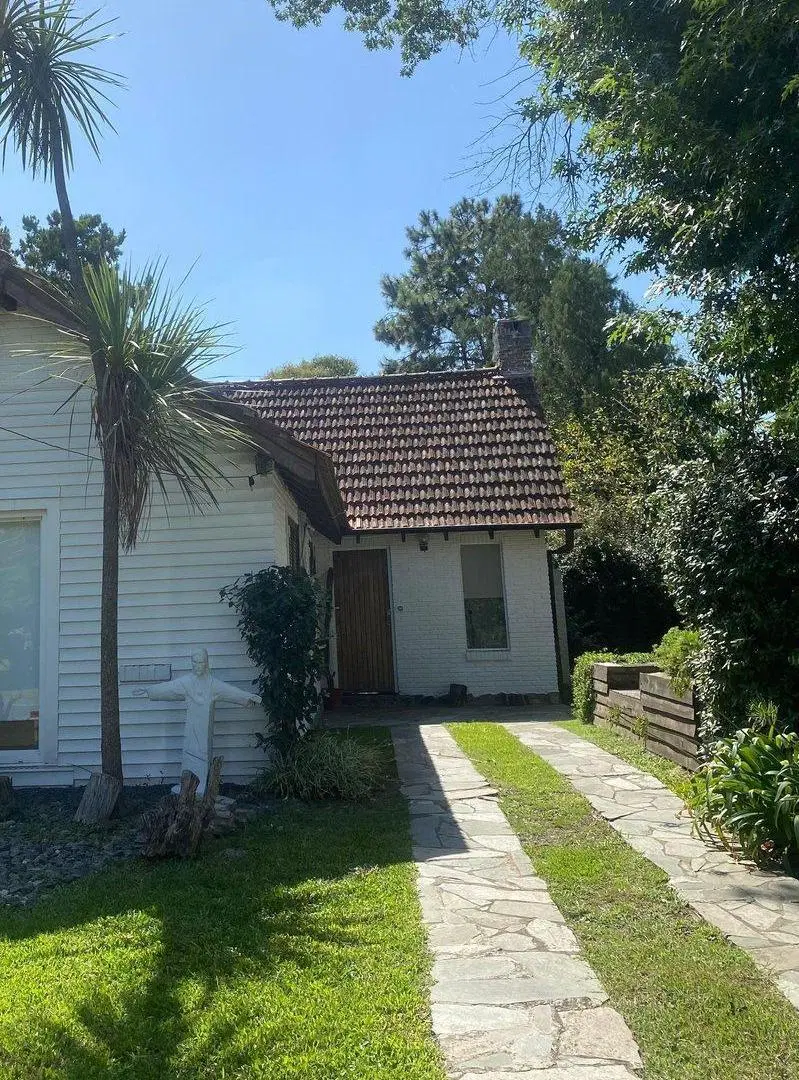 Venta Casa en Las Brisas Country Pilar 3