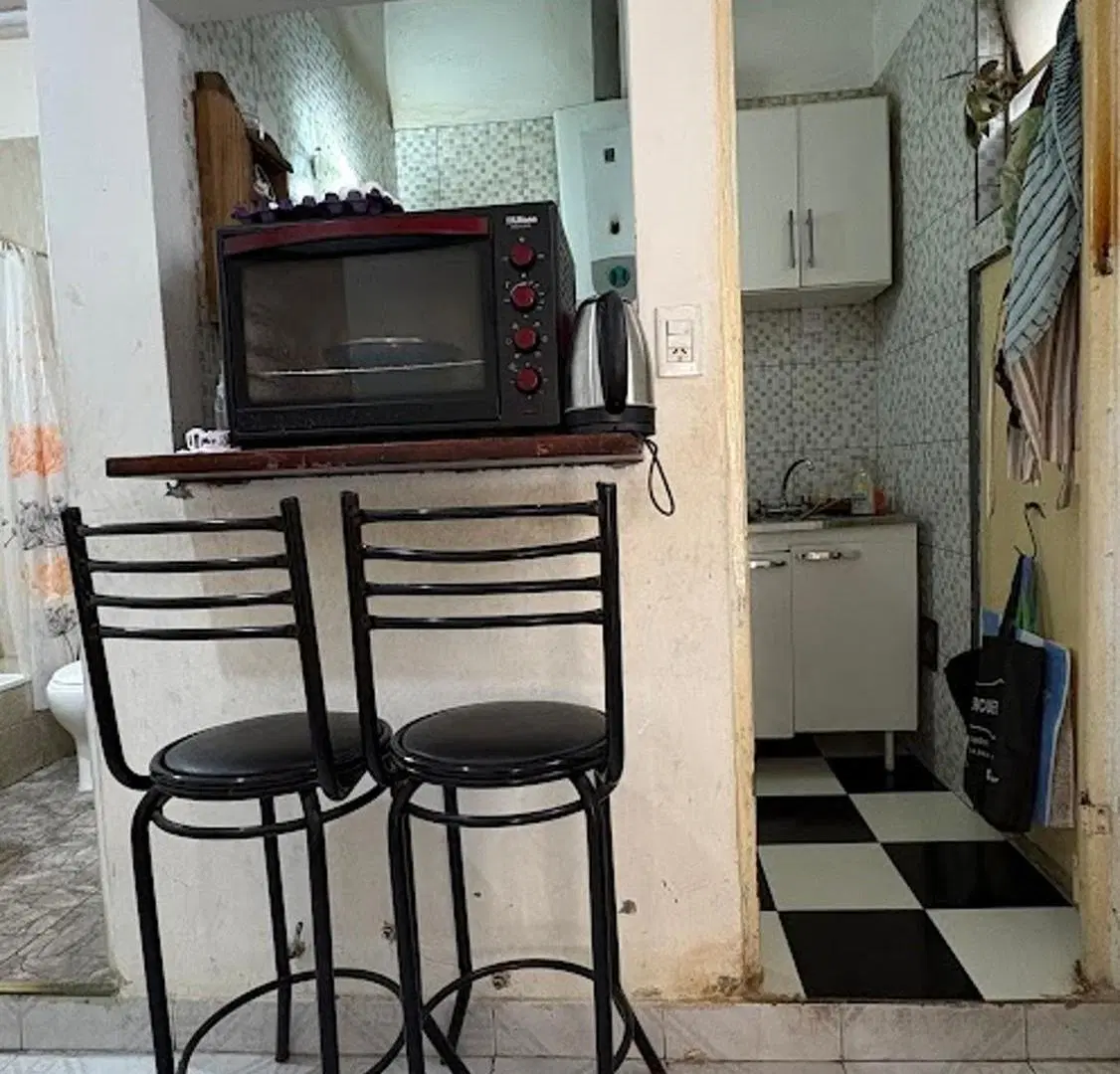 DEPTO 2 AMB AL FRENTE CON BALCÓN Y BAJAS EXPENSAS 2
