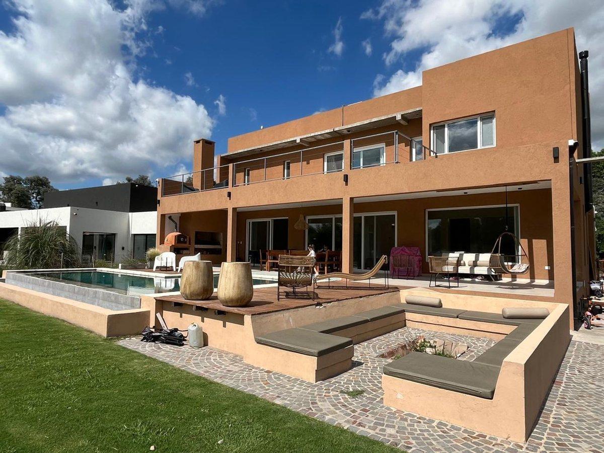 Foto de ALQUILER CASA 5 AMB MEDAL CC PILAR PILETA, imagen 3