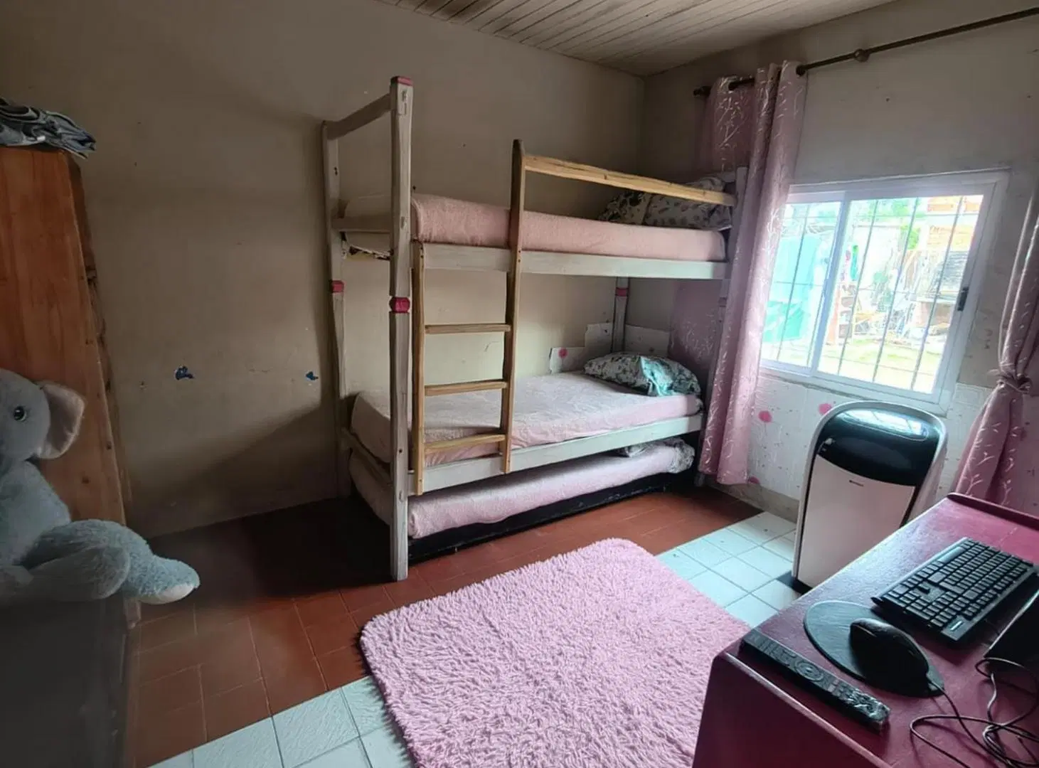 VENTA CASA 4 AMBIENTES PTE DERQUI PILAR 5