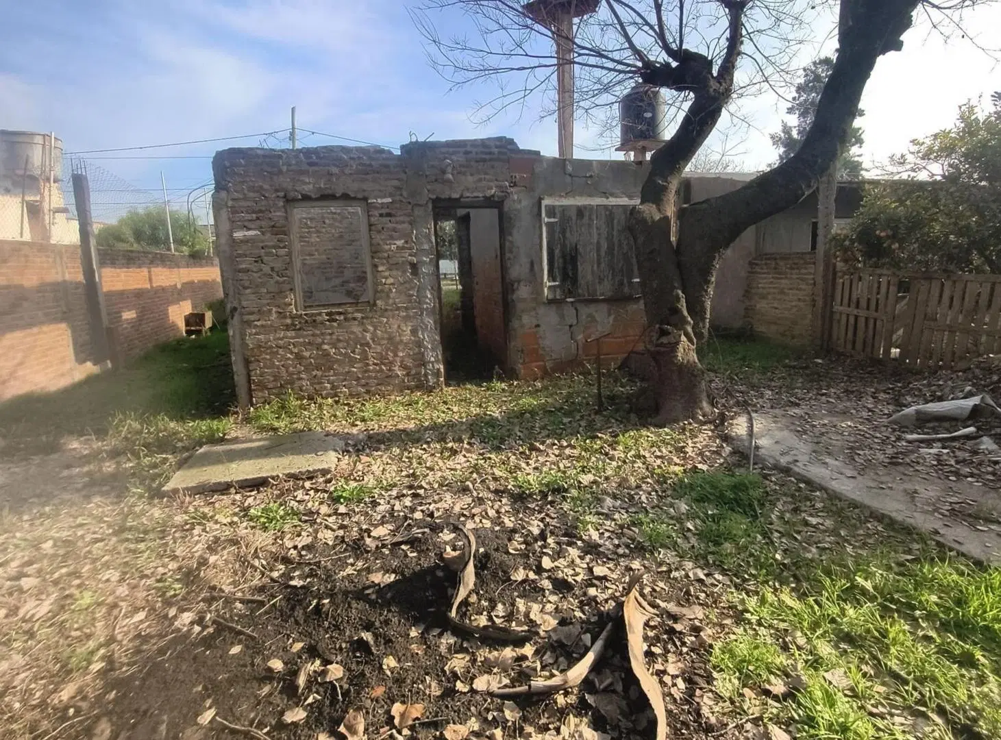 VENTA MONOAMBIENTE LOTE DE 340M²  PTE DERQUI PILAR 5