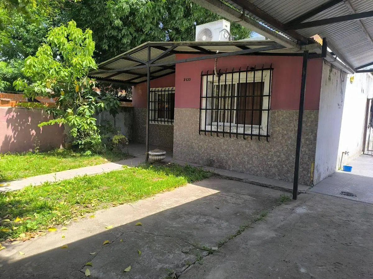 VENTA CASA TORTUGUITAS A REFACCIONAR 3