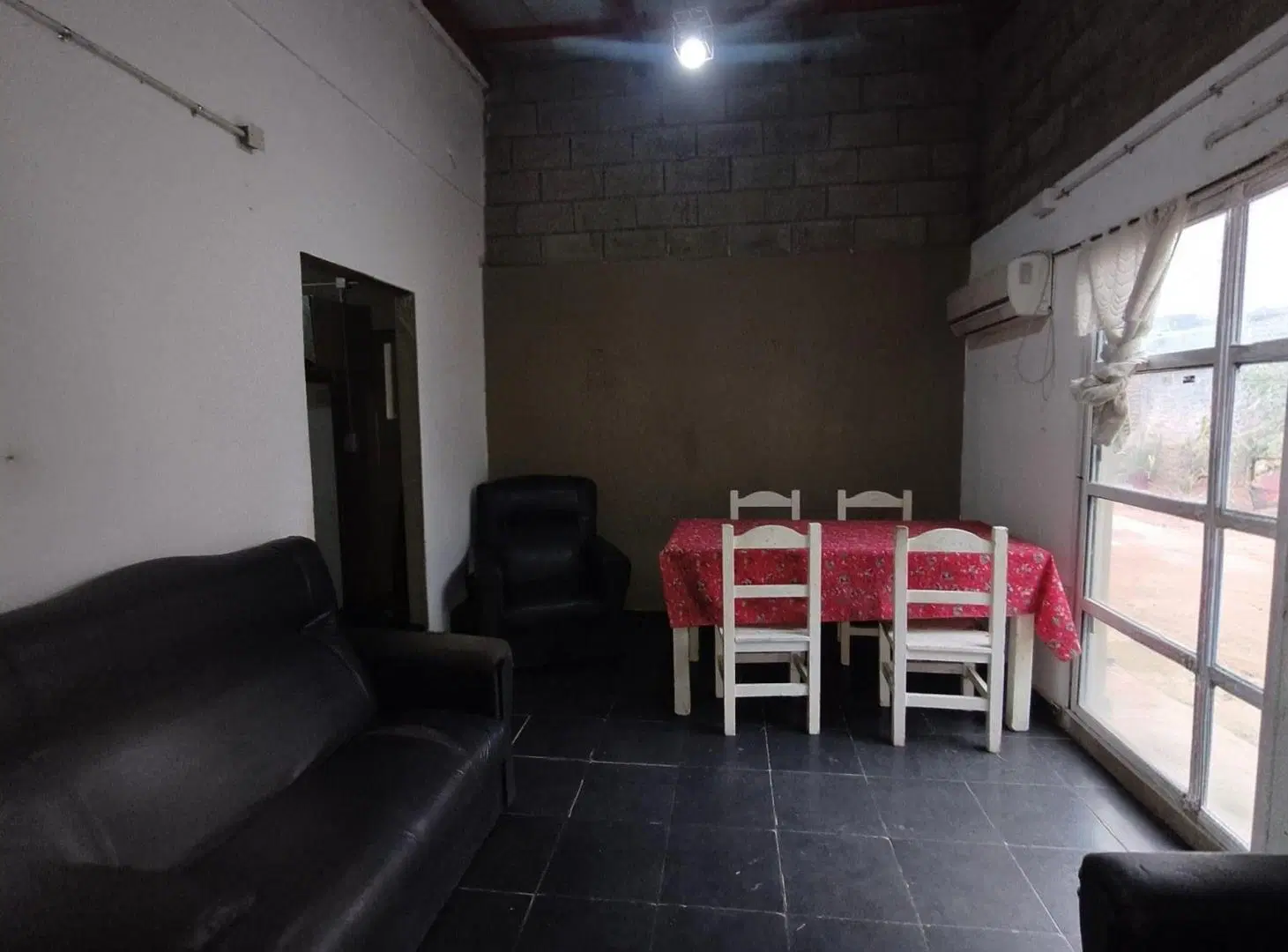 VENTA CASA 5 AMB PTE DERQUI LOCAL DEPENDENCIA 2