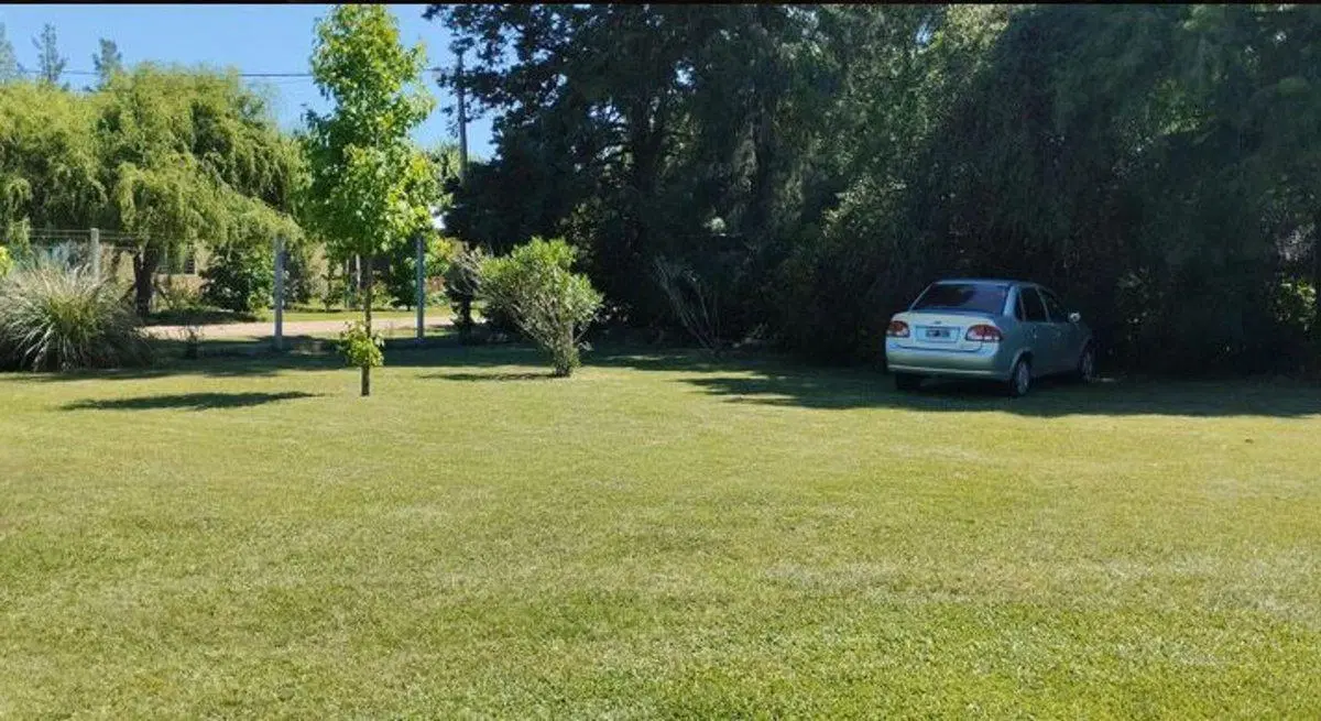 VENTA CASA QUINTA 3 AMBIENTES PILAR 8
