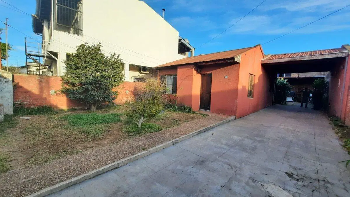 VENTA CASA 3 AMBIENTES VILLA BALLESTER A RECICLAR 8