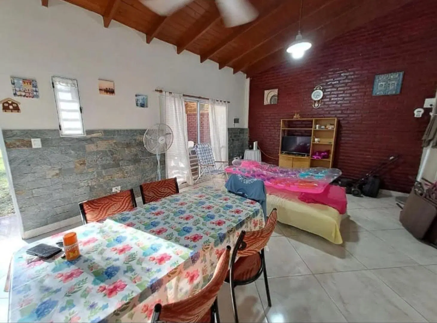 VENTA CASA JOSE C PAZ CON PILETA 2