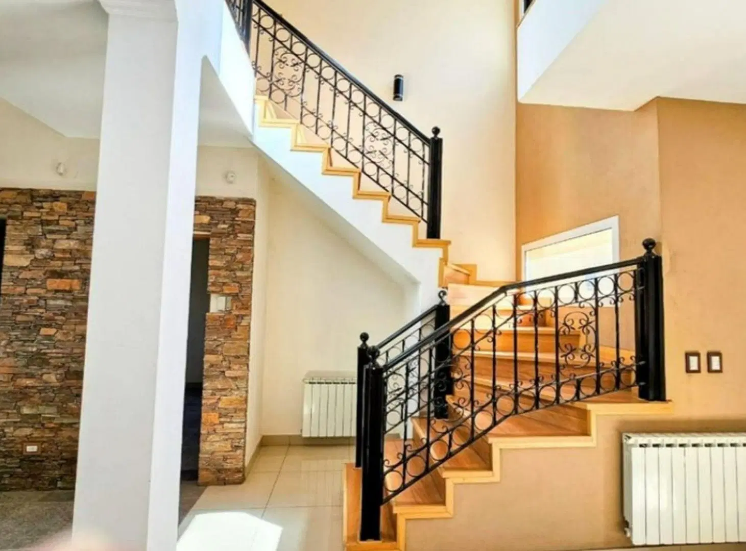 VENTA CASA 8 AMBIENTES GRAL RODRIGUEZ LA SOBERANA 3