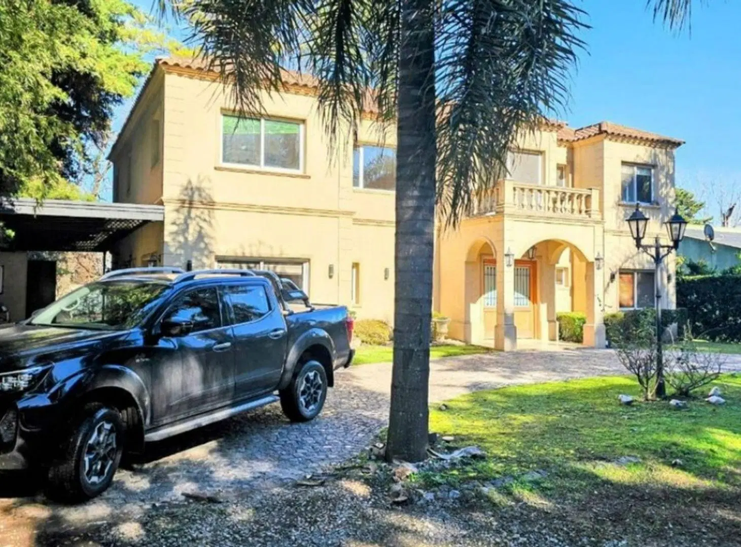 VENTA CASA 8 AMBIENTES GRAL RODRIGUEZ LA SOBERANA 8
