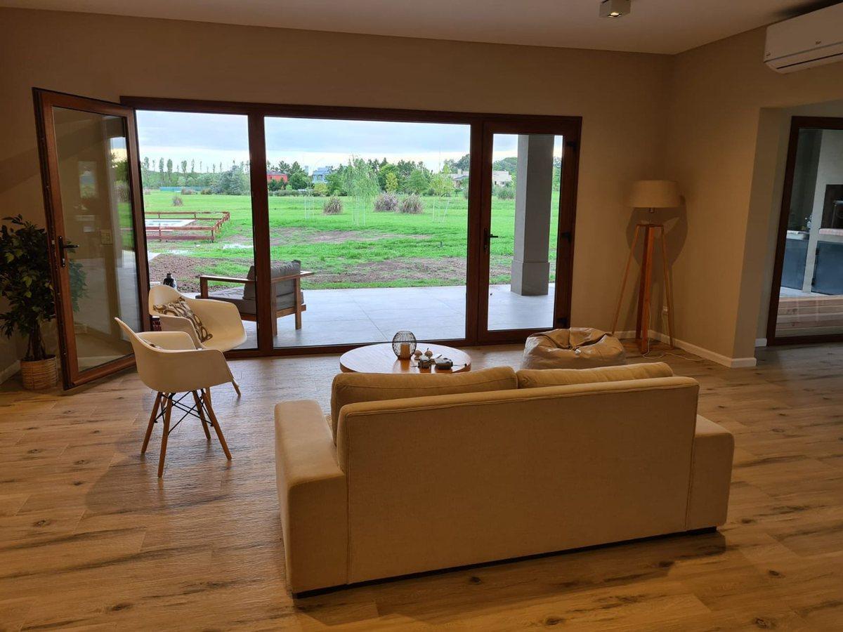 Foto de ALQUILER CASA CHACRAS DE LA CRUZ CAPILLA DEL SR., imagen 1