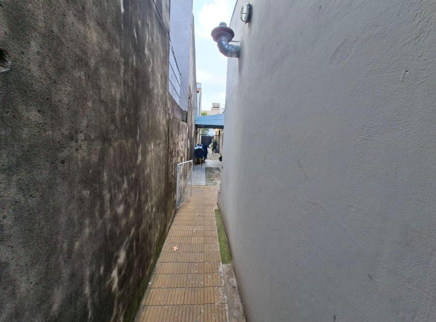 Foto de VENTA LOTE GRAN POTENCIAL EN VILLA DEL PARQUE, imagen 2