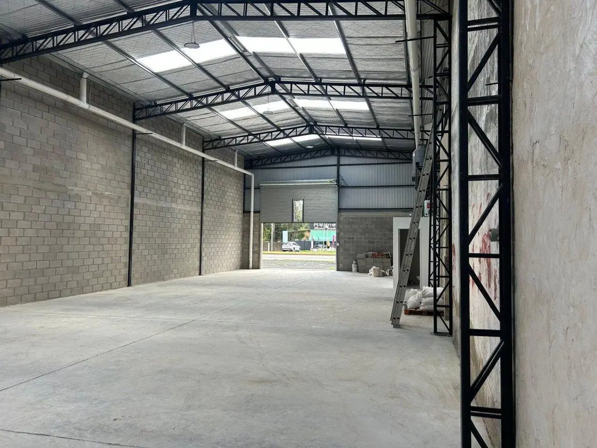 Venta de Galpon Ruta 8 Pilar 8