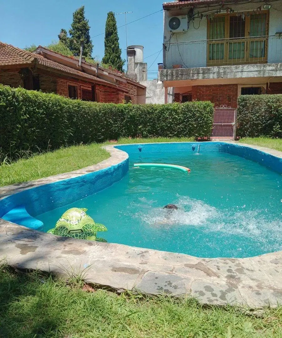 Venta de Casaquinta con pileta en Tortuguitas 4