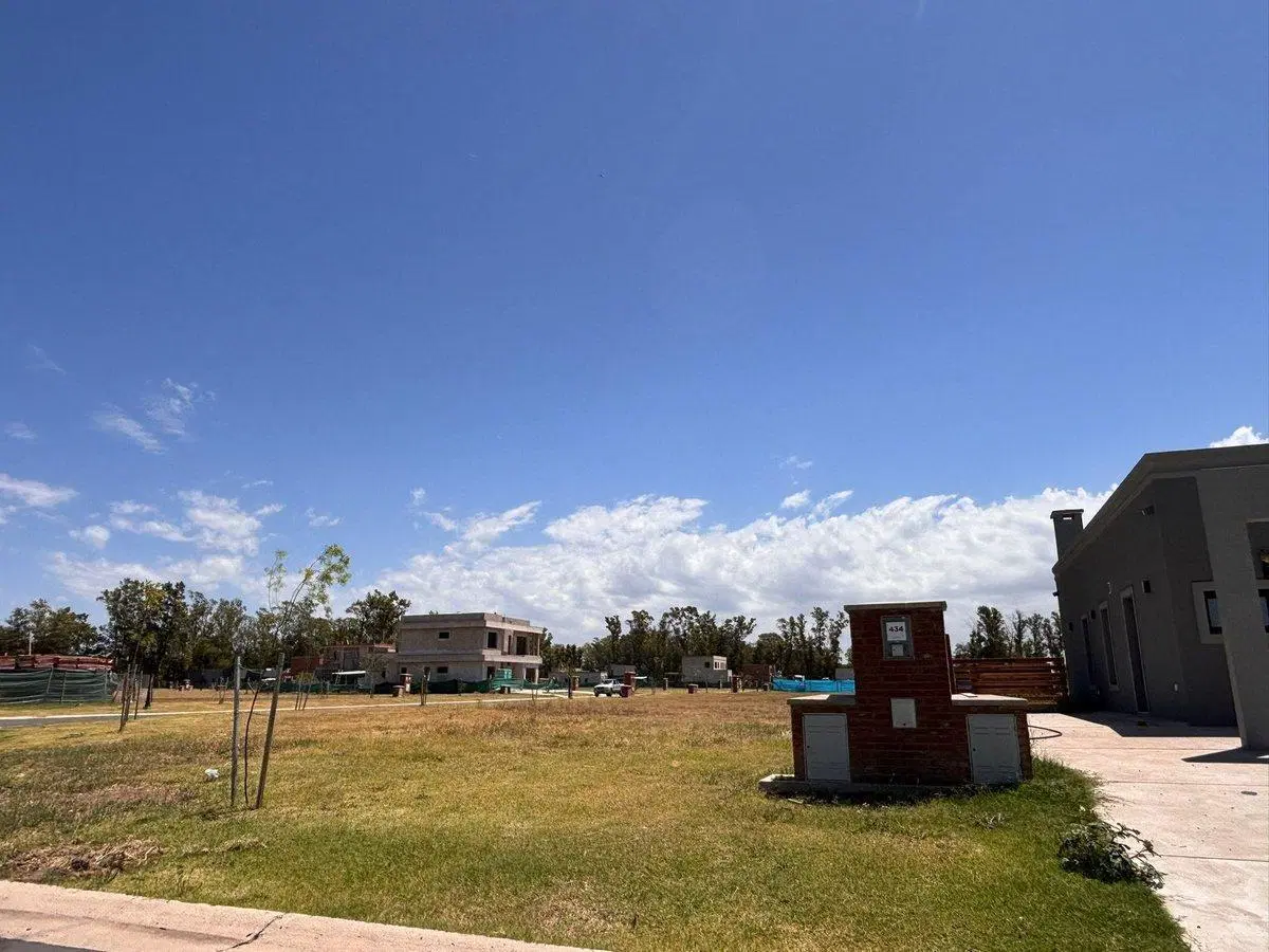 VENTA LOTE CENTRAL SANTA SOFIA PILAR DEL ESTE 5