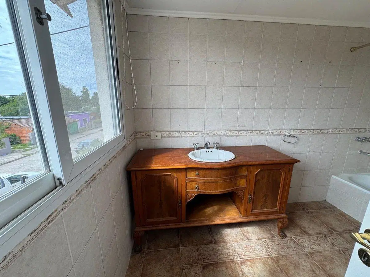 Casa en Venta en el Centro de Capilla del Señor 3