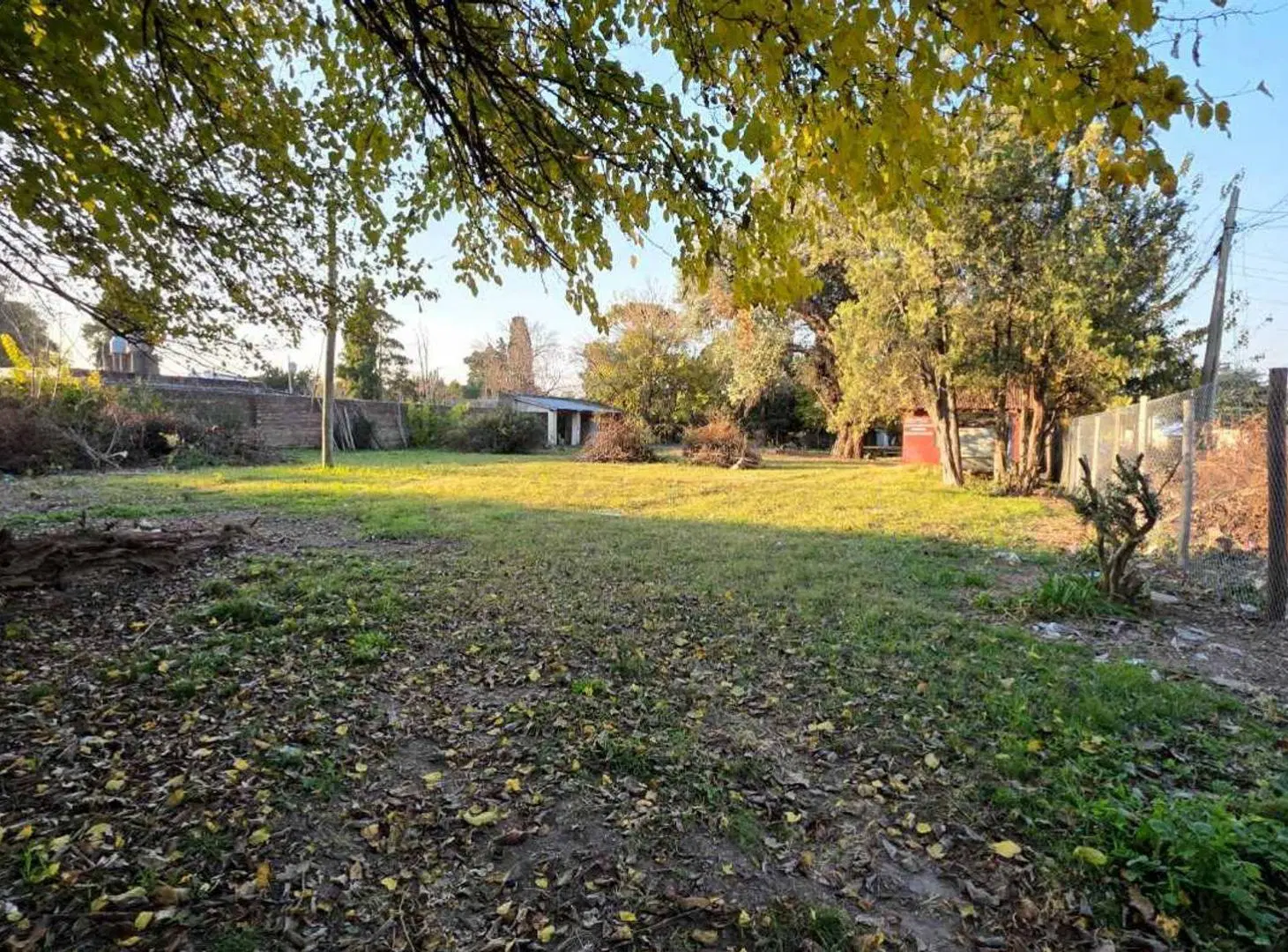 VENTA LOTE 1472M2 CALLE ACCESO A HIGHLAND DEL VISO 8
