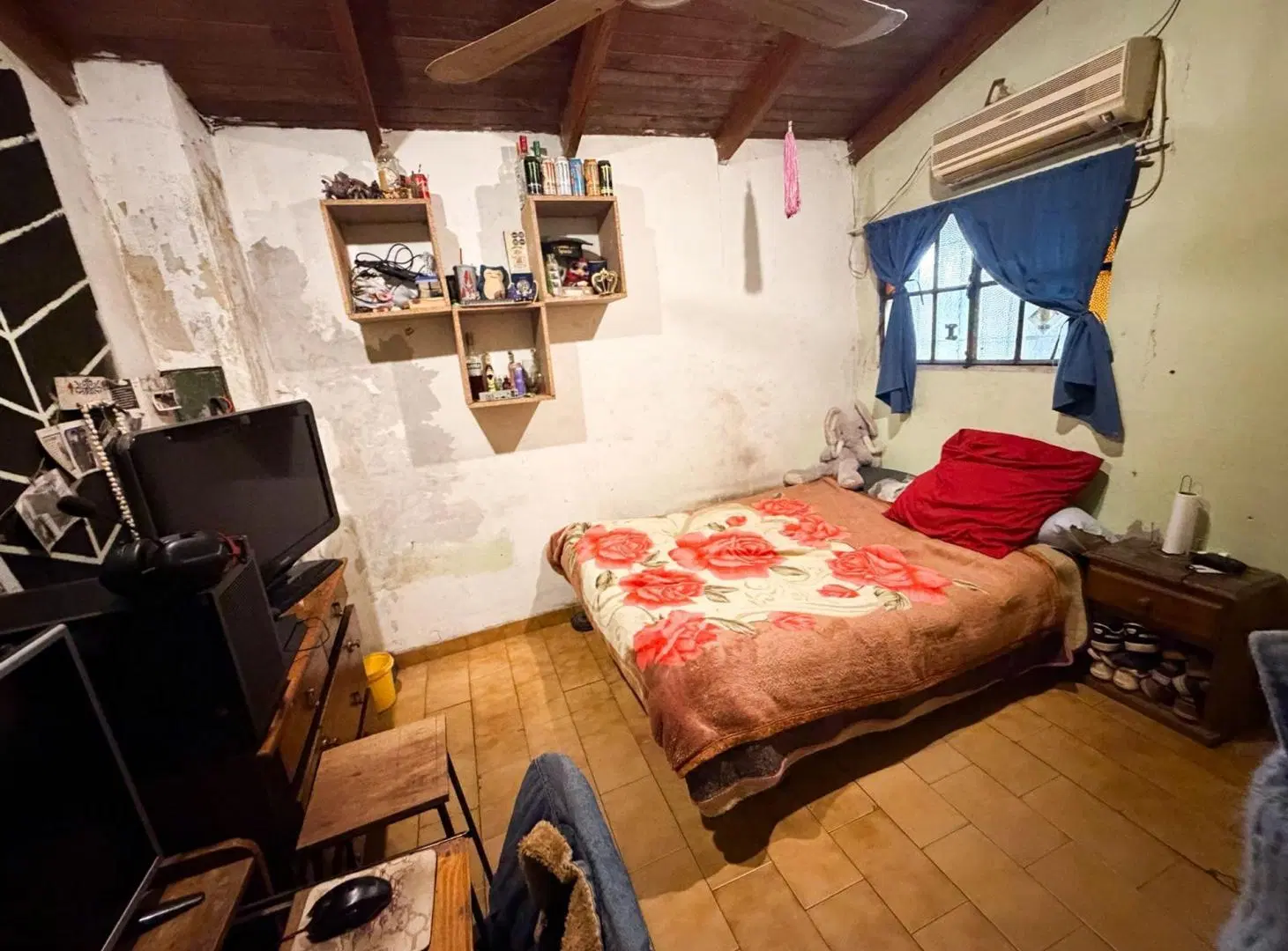 Venta Casa 4 ambientes moreno cuartel v 4