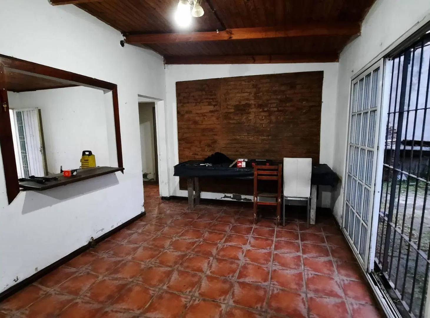 VENTA CASA 3 AMB A REFACCIONAR LOTE 400 M2 LUJAN 5