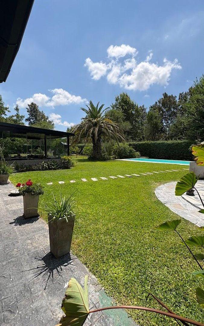 Foto de VENTA CASA APTA CREDITO EN SEGUNDAS COLINAS PILAR, imagen 1