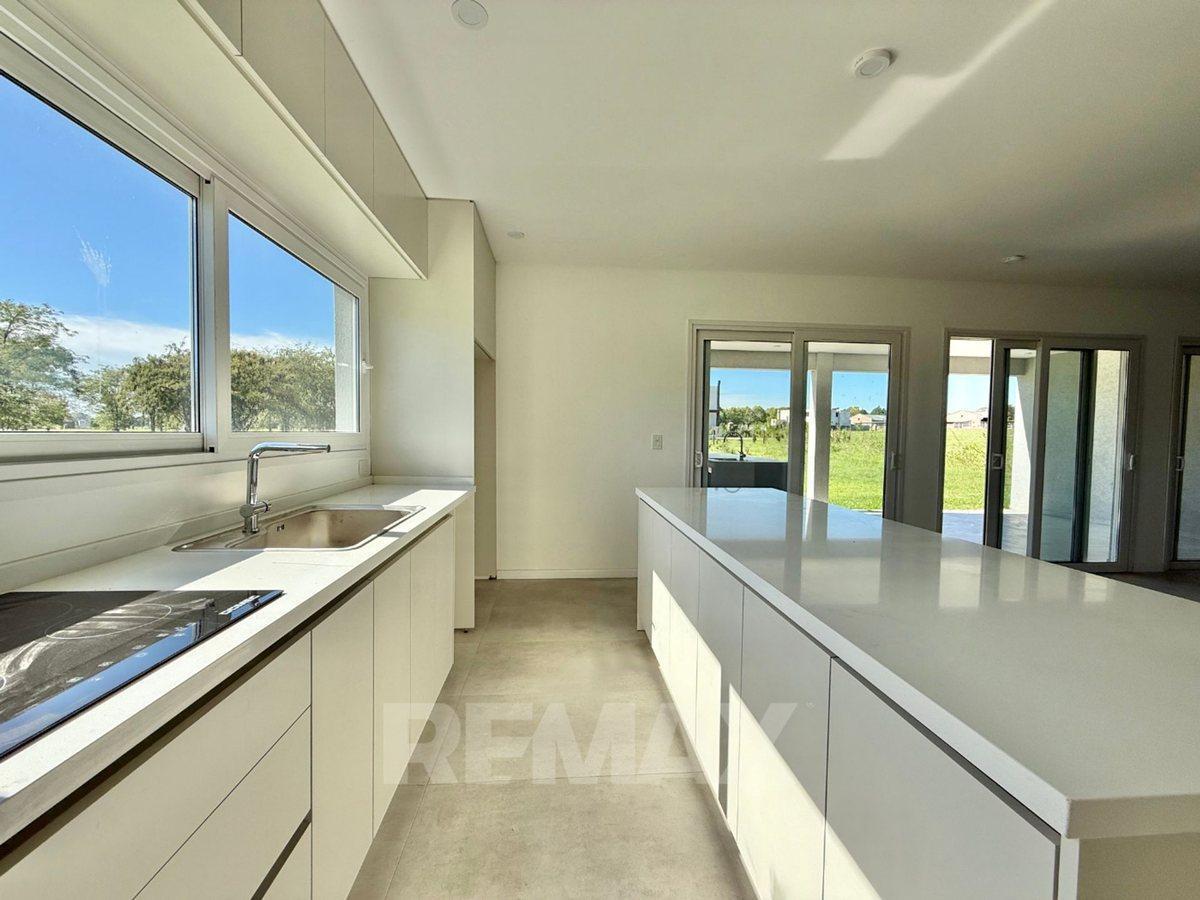 Foto de VENTA CASA 5 AMB. TILBURY PILARA FINANCIACIÓN, imagen 3