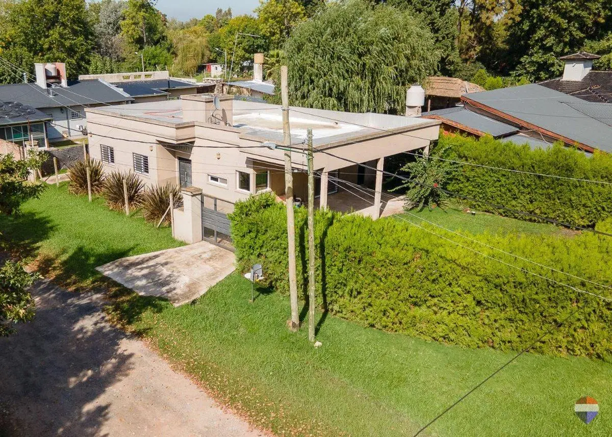 Casa en venta 4 ambientes – Barrio Pellegrini III 2