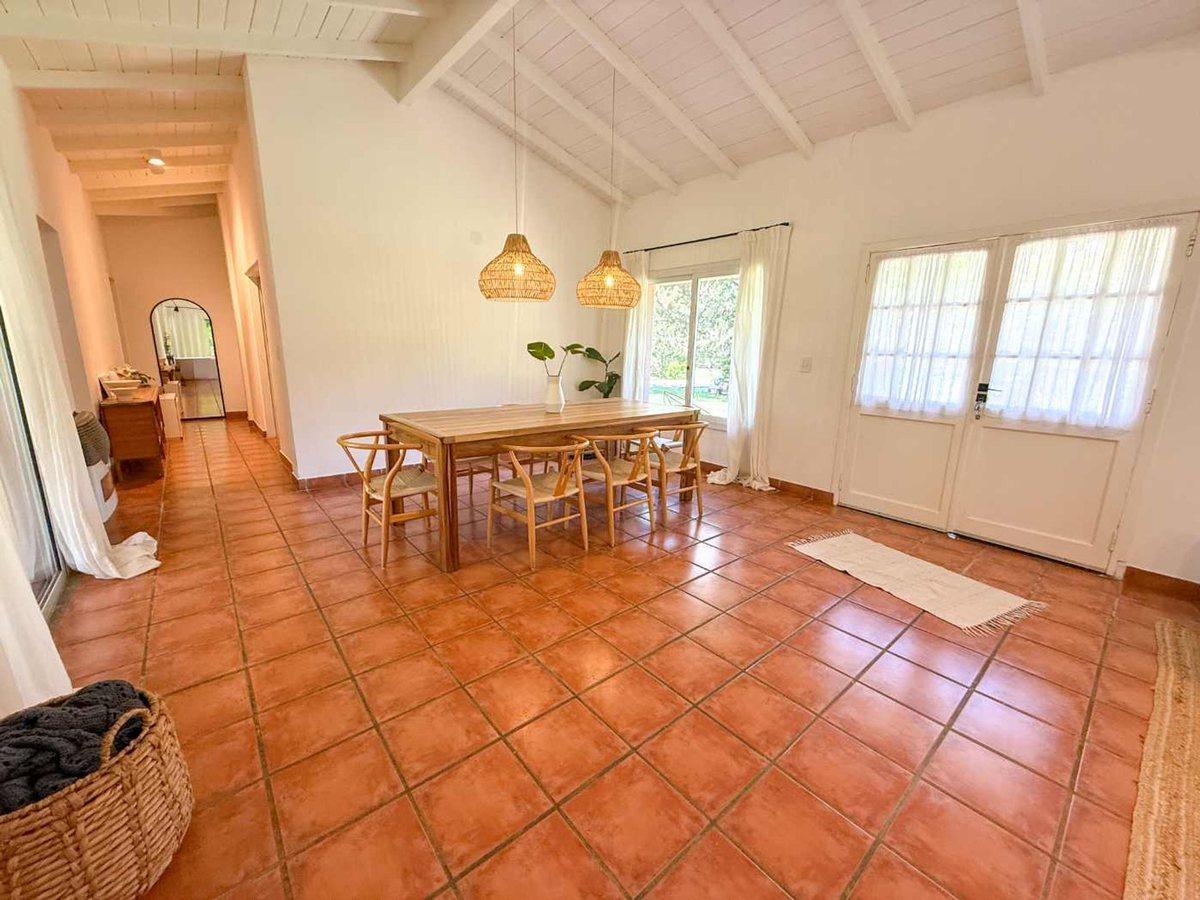 Foto de Venta casa 4 amb Chacras de la Cruz Capilla del Sr, imagen 3
