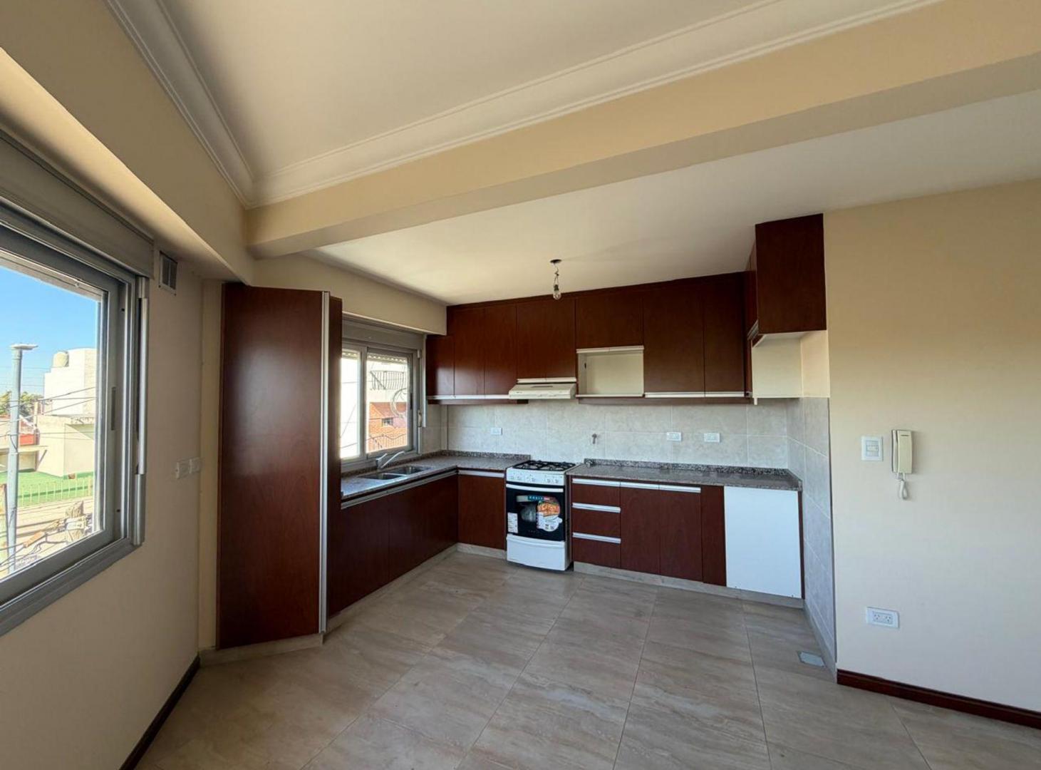 Foto de VENTA DEPARTAMENTO 3 AMB LUGANO COPELLO, imagen 1