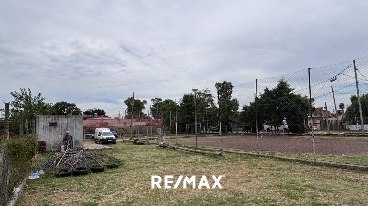 Foto de VENTA CASA CON DOS LOTES DERQUI PILAR, imagen 4