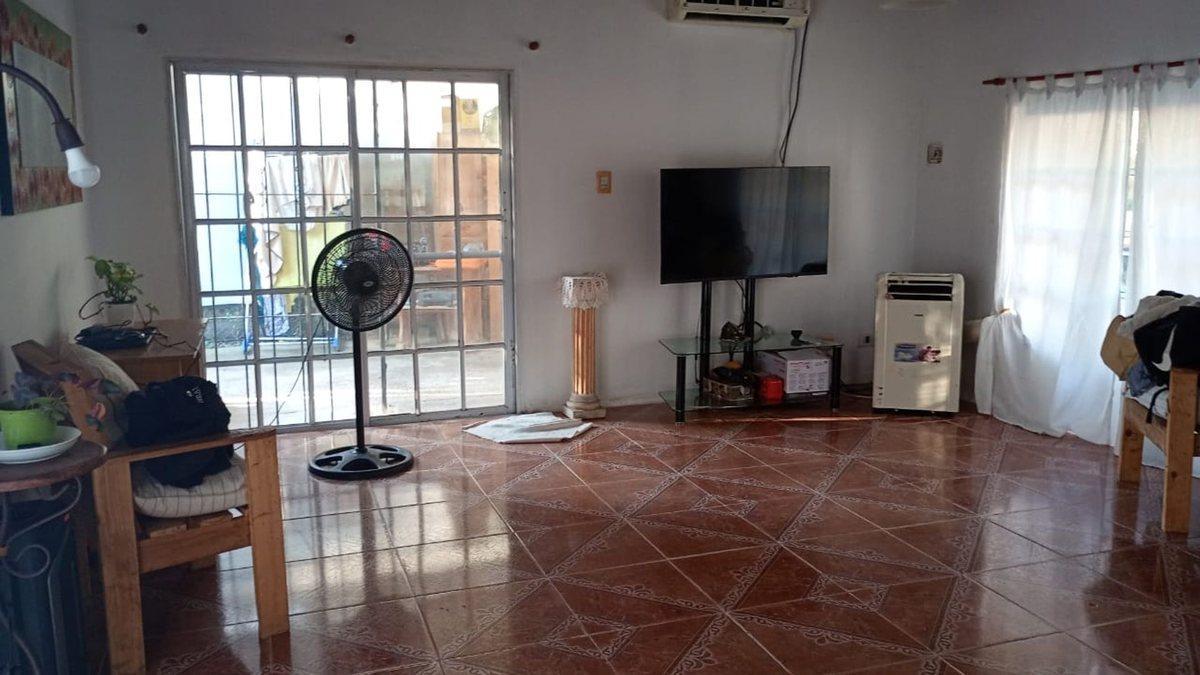 Foto de VENTA CASA 3 AMB LOS CARDALES PILETA QUINCHO PARQ, imagen 3