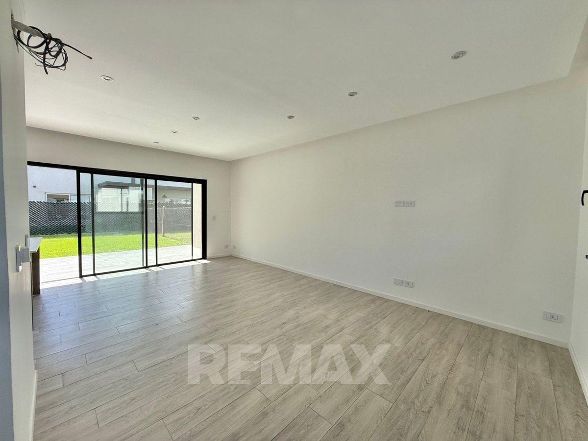 Foto de VENTA DUPLEX 4 AMB. A ESTRENAR SPRINGPARK PILAR, imagen 5
