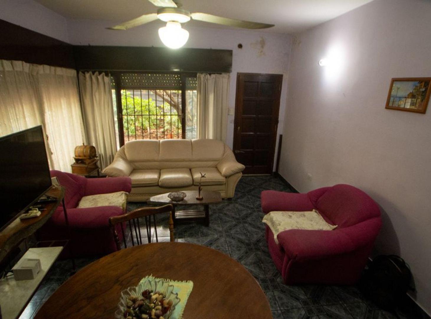 Foto de VENTA CASA 3 AMB EN ITUZAINGO, imagen 3