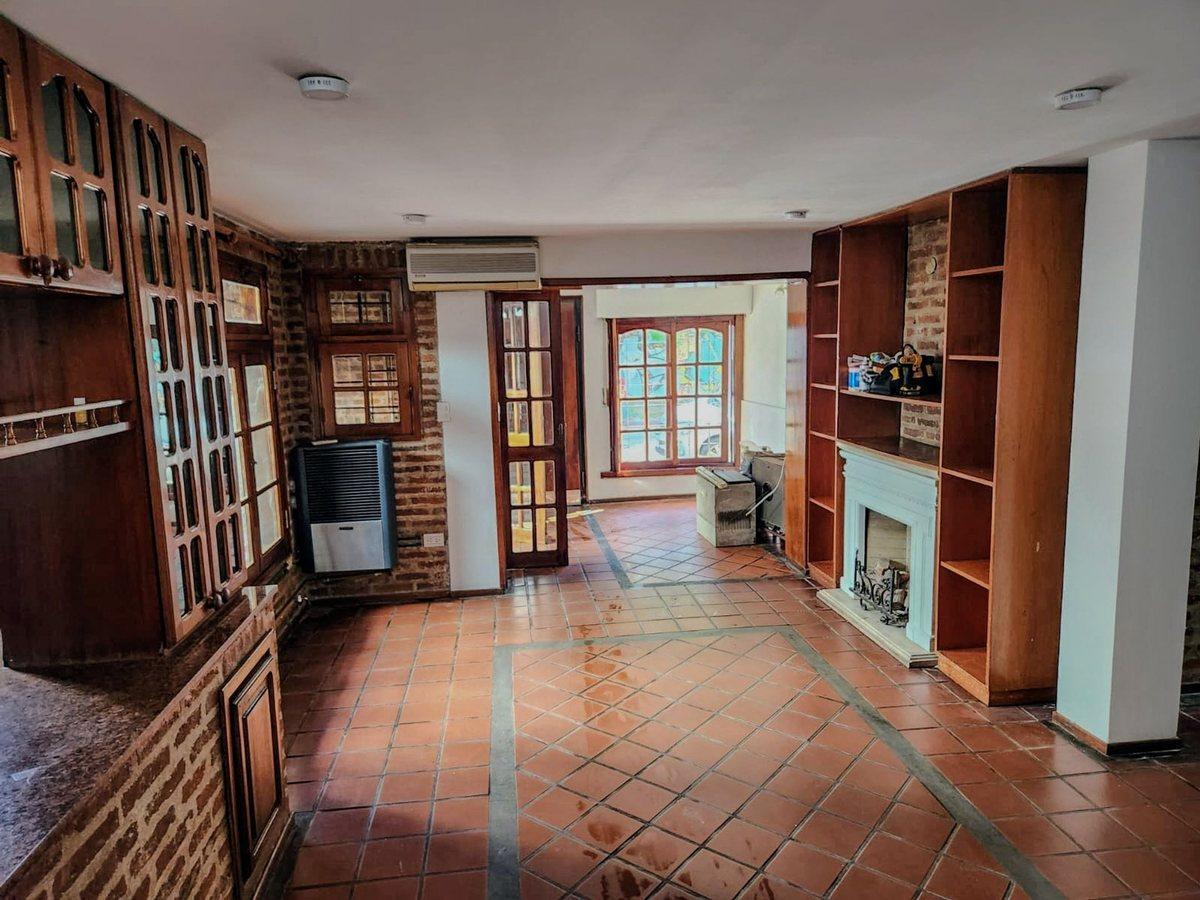 Foto de VENTA CASA 3 AMB y LOCAL 2 AMB HAEDO NORTE, imagen 2