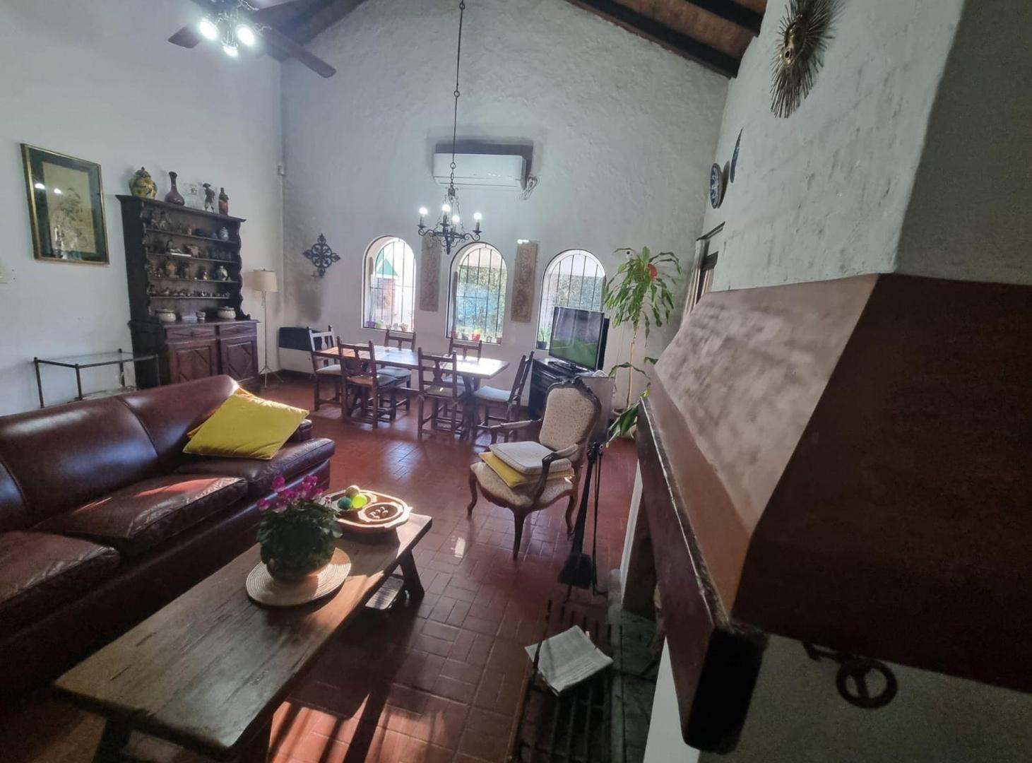 Foto de VENTA CASA 5 AMBIENTES PILAR APTO CREDITO, imagen 1