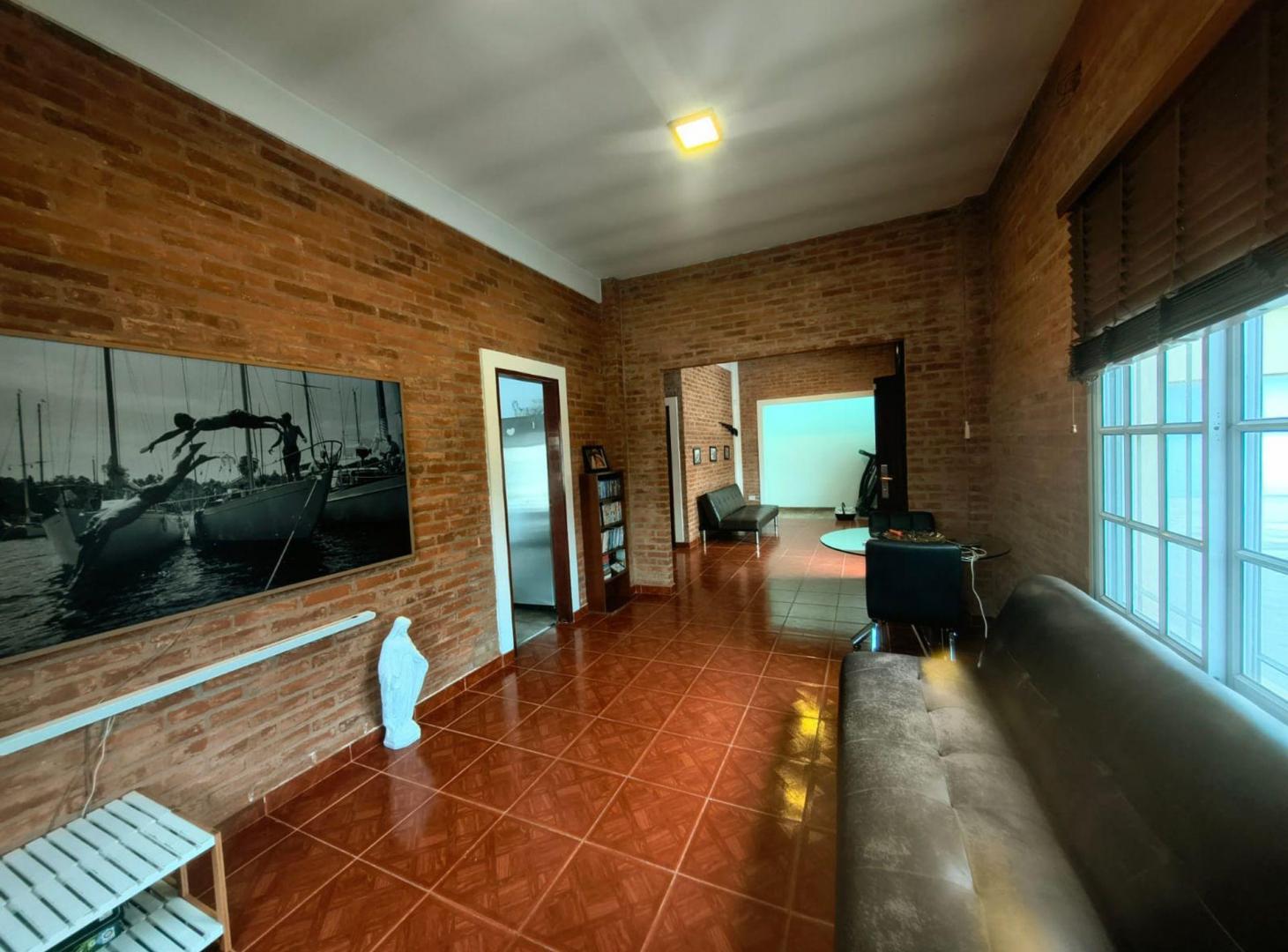 Foto de VENTA CASA 6 AMBIENTES PTE DERQUI CON PILETA, imagen 4