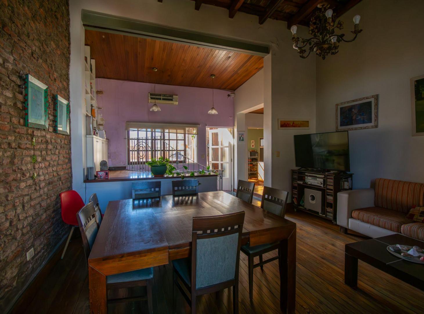 Foto de PH 4 ambientes venta Villa Urquiza amplia terraza, imagen 3
