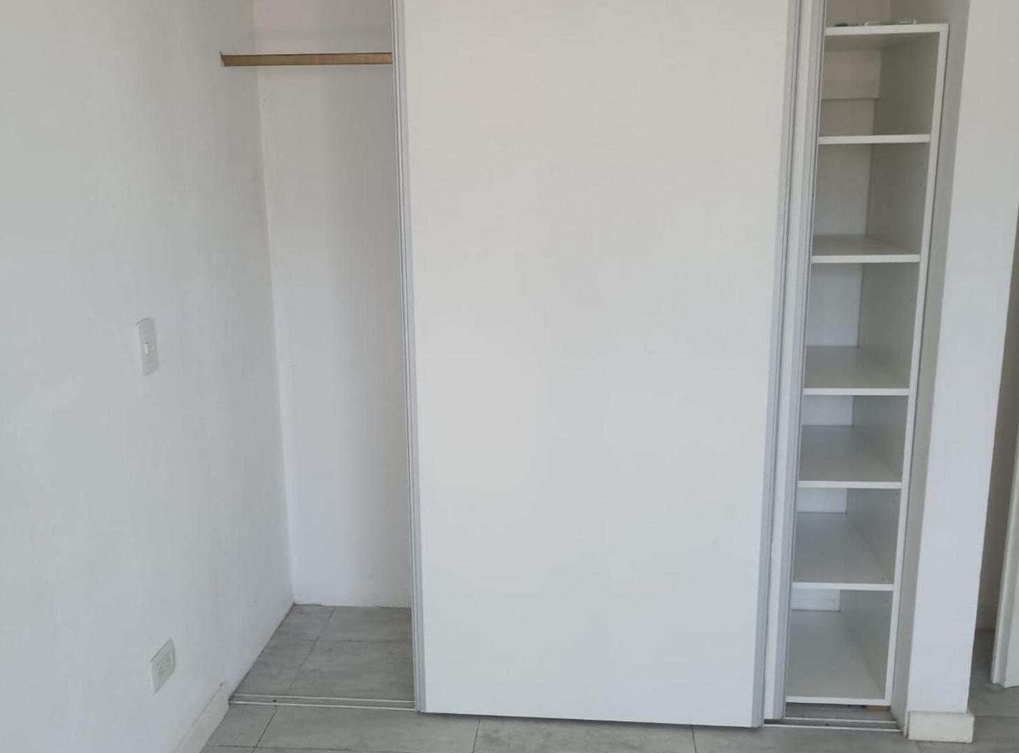 Foto de Duplex 3 ambientes venta De Vicenzo, imagen 1