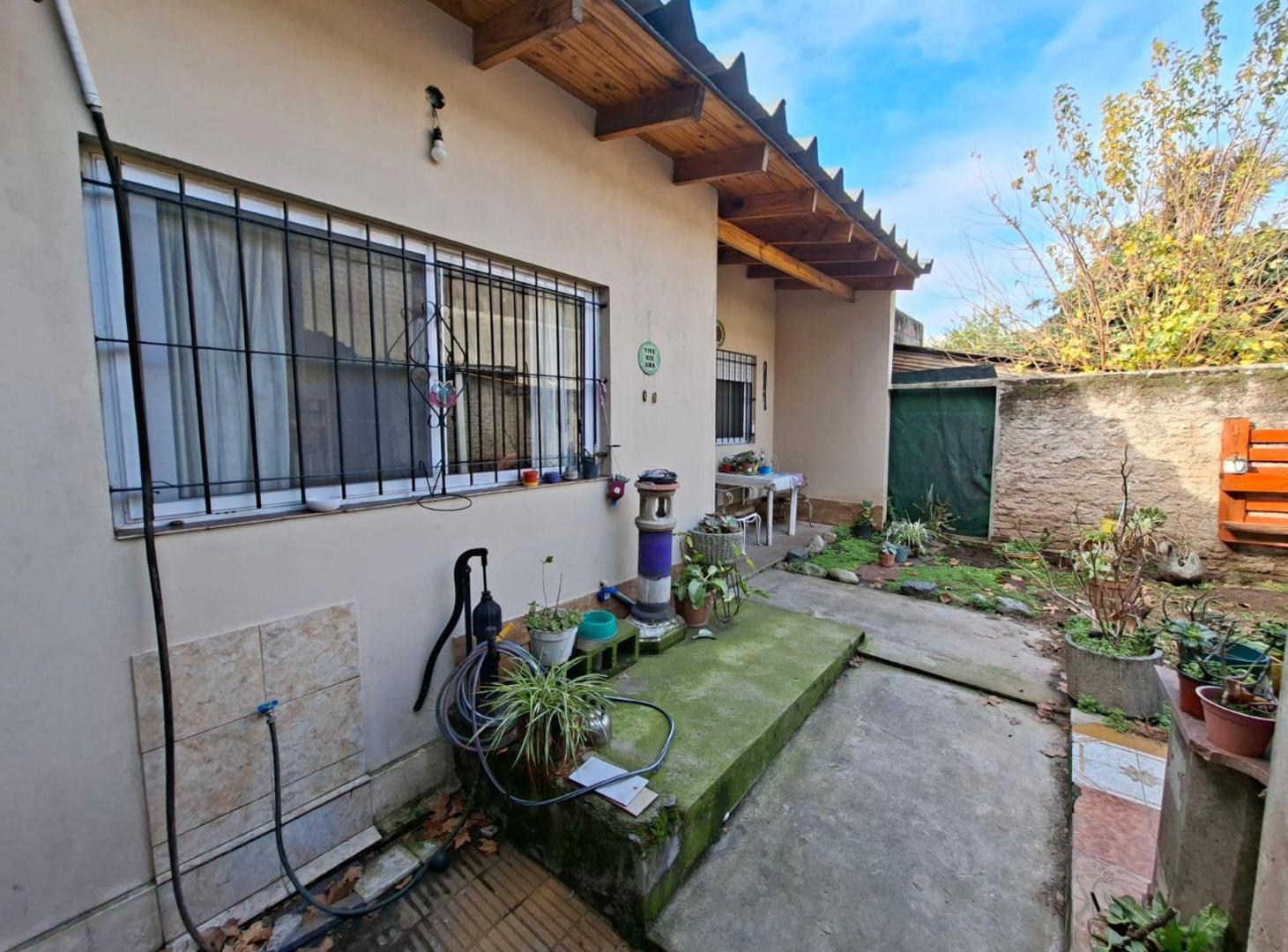 Foto de VENTA CASA MULTIFAMILIAR EN VILLA DEL PARQUE, imagen 1