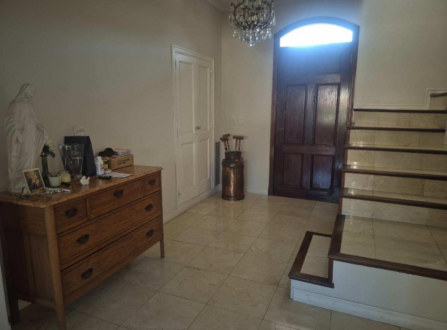 Foto de VENTA CASA 5 AMBIENTES BARRIO CERRADO VILLA ROSA, imagen 1