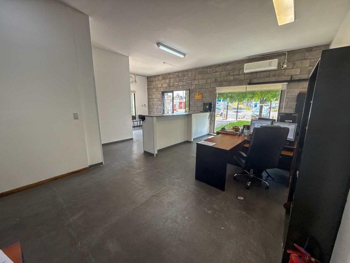 Foto de OFICINAS EN VENTA SOBRE RUTA 8, PILAR, imagen 5