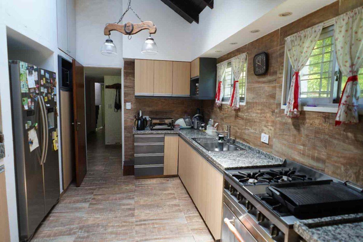 Foto de VENTA CASA 5 AMB PILETA MANUEL ALBERTI PILAR, imagen 5