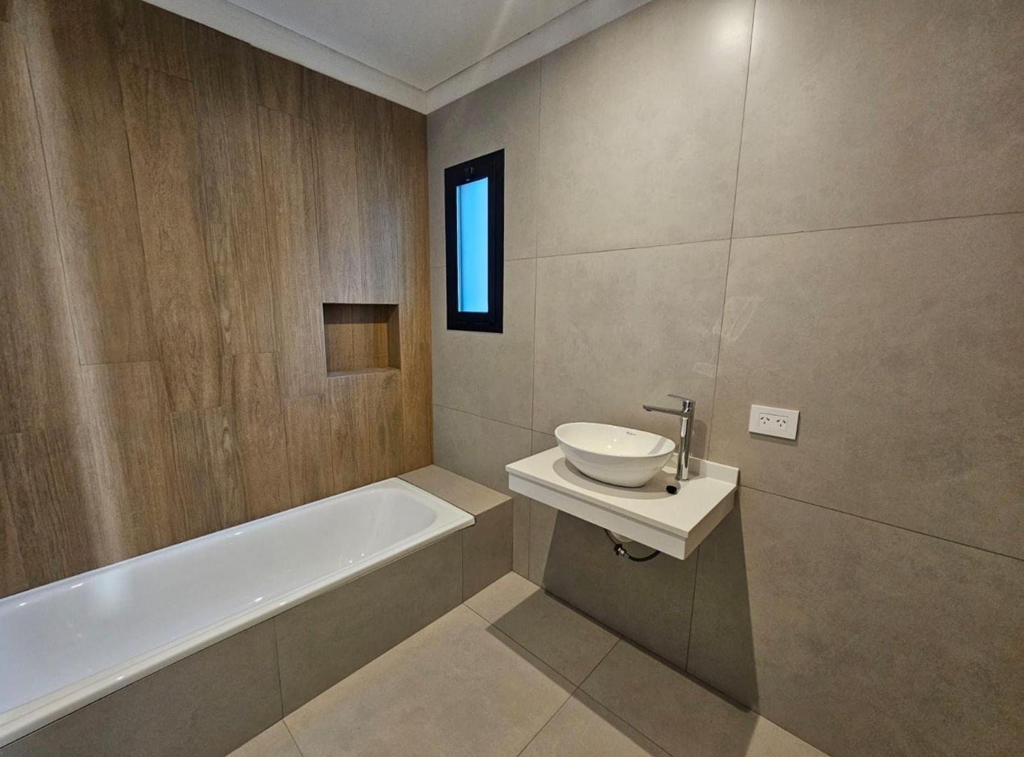 Foto de VENTA CASA 4 AMB SANTA LUCIA PILAR DEL ESTE, imagen 2
